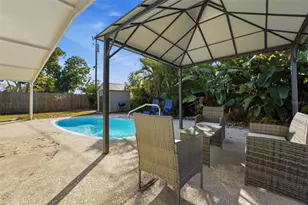 1904 31st St W, Bradenton, FL 34205 - Photo 28