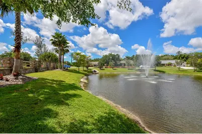 3106 Windrush Bourne #2, Sarasota, FL 34235 - Photo 46