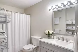 8917 Manor Loop, Lakewood Ranch, FL 34202 - Photo 14