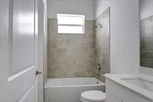 7796 Lakes Edge Ln, Port Charlotte, FL 33981 - Photo 16