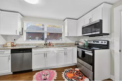 1017 8th Street N, Saint Petersburg, FL 33701 - Photo 4