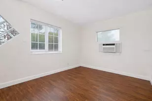 1017 8th St N, Saint Petersburg, FL 33701 - Photo 18