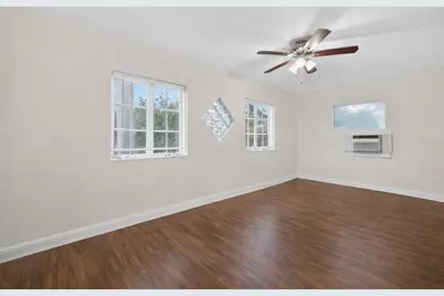 1017 8th Street N, Saint Petersburg, FL 33701 - Photo 16