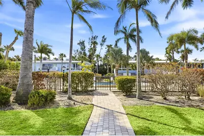 600 Manatee Avenue #116, Holmes Beach, FL 34217 - Photo 26