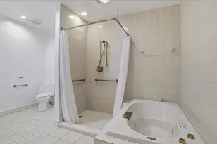 380 Gulf Of Mexico Dr, Longboat Key, FL 34228 - Photo 26