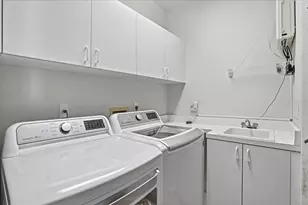 380 Gulf Of Mexico Dr, Longboat Key, FL 34228 - Photo 32