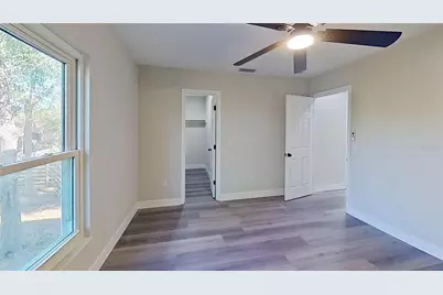 5667 Creekwood Drive, Sarasota, FL 34233 - Photo 36