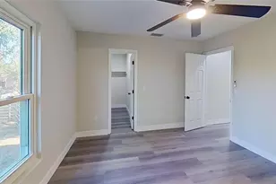 5667 Creekwood Dr, Sarasota, FL 34233 - Photo 36