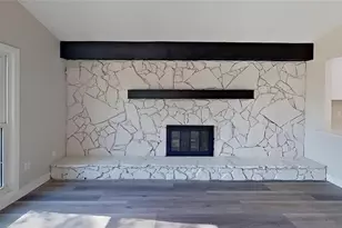 5667 Creekwood Dr, Sarasota, FL 34233 - Photo 12