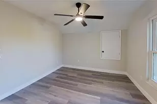 5667 Creekwood Dr, Sarasota, FL 34233 - Photo 34