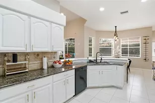 7215 Coachlight St, Sarasota, FL 34243 - Photo 48