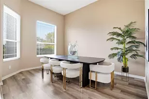 7215 Coachlight St, Sarasota, FL 34243 - Photo 12