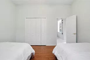 7215 Coachlight St, Sarasota, FL 34243 - Photo 26