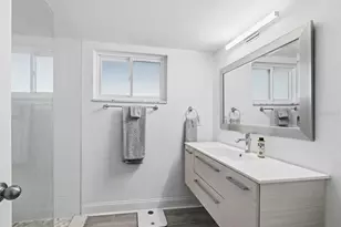 3751 S School Ave, Sarasota, FL 34239 - Photo 14