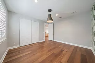 2207 Wisteria St, Sarasota, FL 34239 - Photo 44