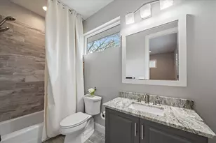 2207 Wisteria St, Sarasota, FL 34239 - Photo 54