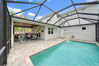 2207 Wisteria Street, Sarasota, FL 34239 - Photo 2