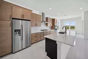 659 Maldives Trl, Sarasota, FL 34234 - Photo 28