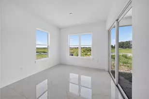 659 Maldives Trl, Sarasota, FL 34234 - Photo 16