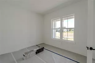 659 Maldives Trl, Sarasota, FL 34234 - Photo 20