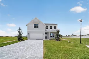 659 Maldives Trl, Sarasota, FL 34234 - Photo 1