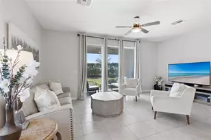 17526 Crescent Moon Loop, Bradenton, FL 34211 - Photo 4