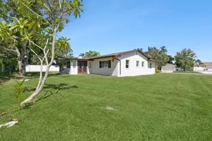 2335 Tropical Shores Dr SE, Saint Petersburg, FL 33705 - Photo 20