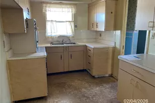 1708 Cambridge Dr, Venice, FL 34293 - Photo 6