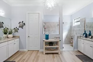 10900 Tarflower Dr, Venice, FL 34293 - Photo 38