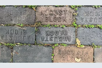 1330 Cherry Street NE, Saint Petersburg, FL 33701 - Photo 8