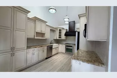 1330 Cherry Street NE, Saint Petersburg, FL 33701 - Photo 36