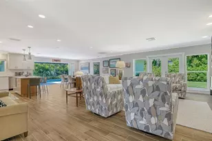 1717 Field Rd, Sarasota, FL 34231 - Photo 8