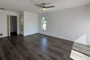 1355 Kirkwood Ln, Sarasota, FL 34232 - Photo 10
