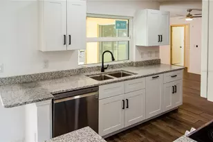 1355 Kirkwood Ln, Sarasota, FL 34232 - Photo 6