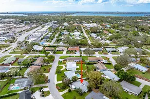 2225 Valencia Dr, Sarasota, FL 34239 - Photo 34