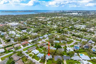 2225 Valencia Dr, Sarasota, FL 34239 - Photo 36