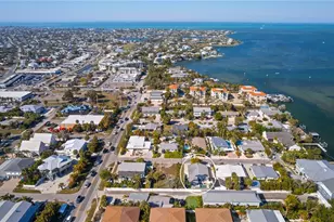 205 Haverkos Ct, Holmes Beach, FL 34217 - Photo 32