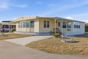 6710 36th Ave E, Palmetto, FL 34221 - Photo 2