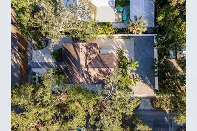 1704 Wisconsin Lane, Sarasota, FL 34239 - Photo 2