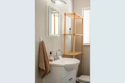 1704 Wisconsin Lane, Sarasota, FL 34239 - Photo 14