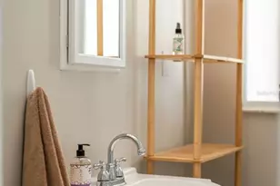 1704 Wisconsin Ln, Sarasota, FL 34239 - Photo 14