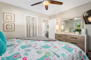 1704 Wisconsin Ln, Sarasota, FL 34239 - Photo 18