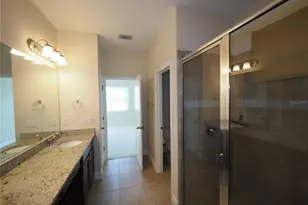 995 Molly Cir, Sarasota, FL 34232 - Photo 30