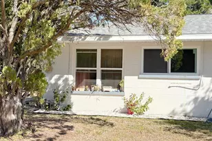 219 21st St E, Bradenton, FL 34208 - Photo 6