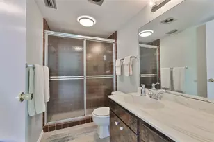 635 Woodlawn Dr, Bradenton, FL 34210 - Photo 28