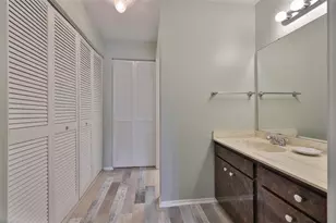 635 Woodlawn Dr, Bradenton, FL 34210 - Photo 24