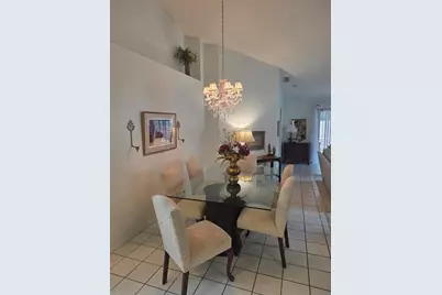 7817 Geneva Lane, Sarasota, FL 34243 - Photo 8