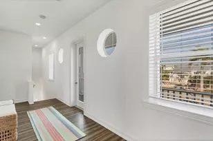 634 Key Royale Dr, Holmes Beach, FL 34217 - Photo 22