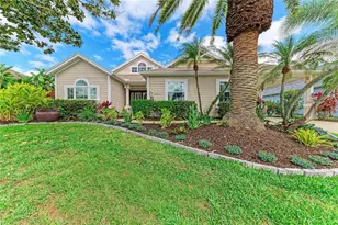 4735 Spinnaker Dr, Bradenton, FL 34208 - Photo 1
