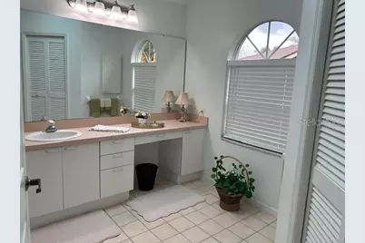 4631 Meadowview Circle, Sarasota, FL 34233 - Photo 18